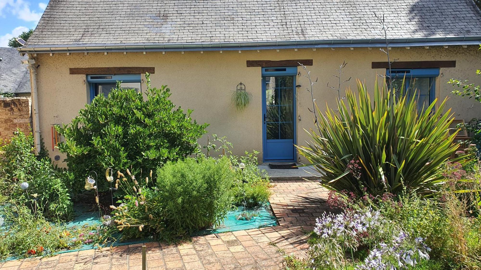 Bed and Breakfast Au Fil De L'Eau La Chapelle-Saint-Aubin Exterior foto