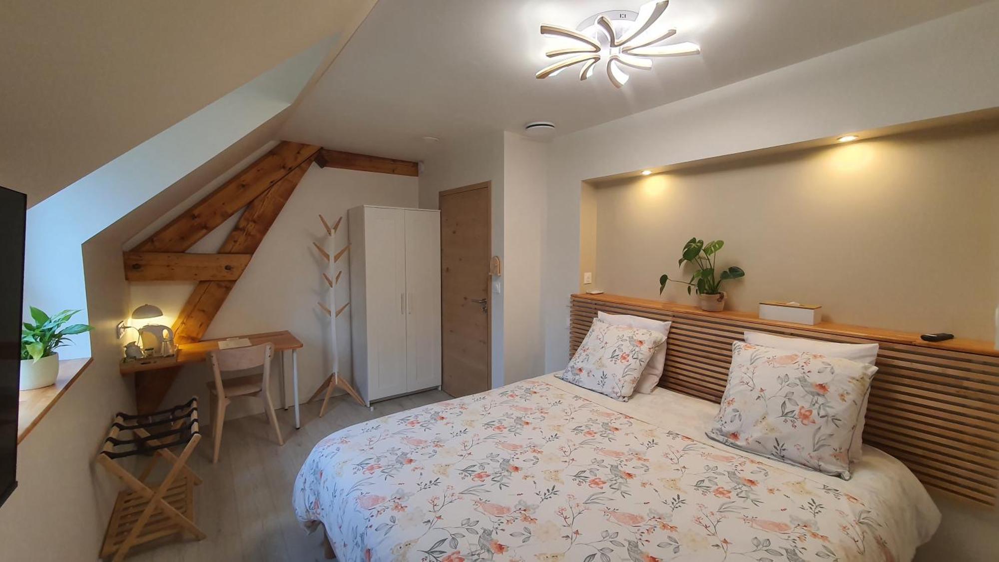 Bed and Breakfast Au Fil De L'Eau La Chapelle-Saint-Aubin Exterior foto